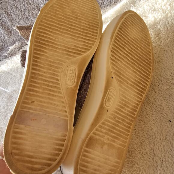 AGL Women's‎ Patent Leather Oversized Bow Platform Slip On Sneakers Size 8 39 - Picture 8 of 8